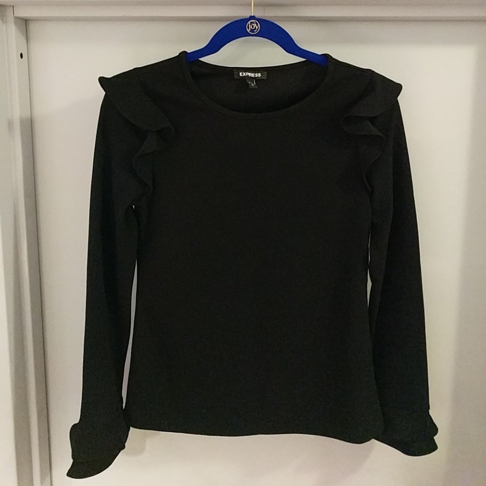 🚨NEW🚨 Express Black Long Sleeve Ruffle Top